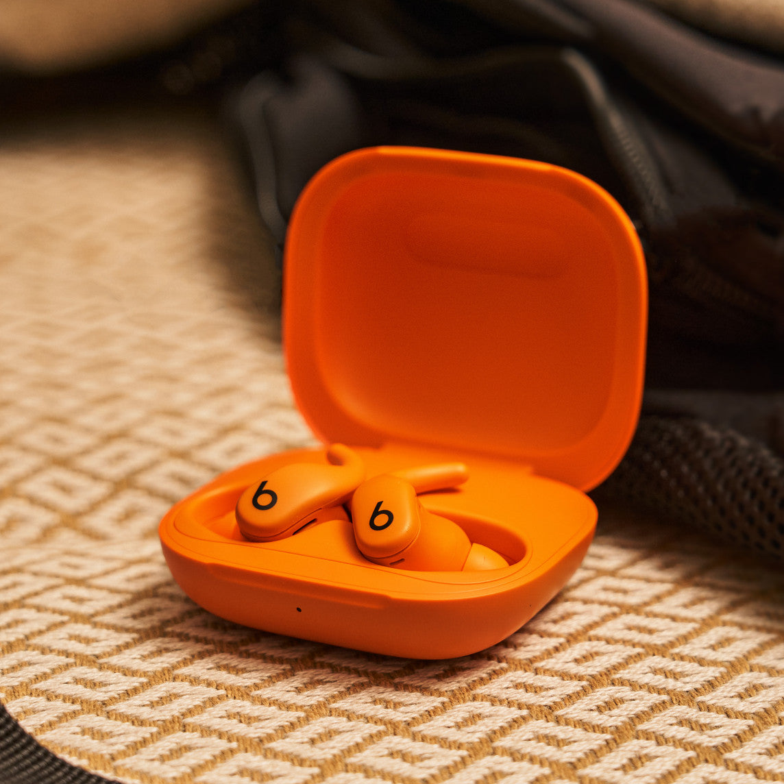 Powerbeats Fit Auriculares deportivos inalámbricos cancelación de ruido Naranja eléctrico | Beats