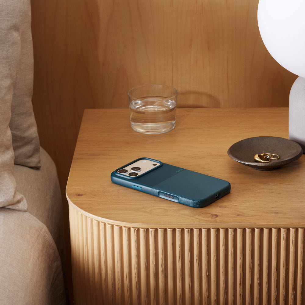 Funda Rugged Azul Rocoso MagSafe Control Cámara iPhone 17 Pro Max | Beats