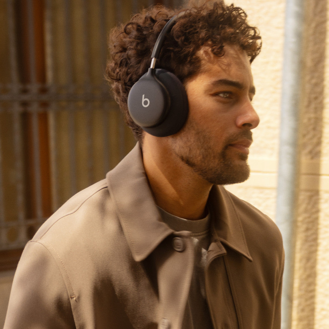 Auriculares over-ear 360 con almohadillas tejidas de alto rendimiento - Negro | Beats