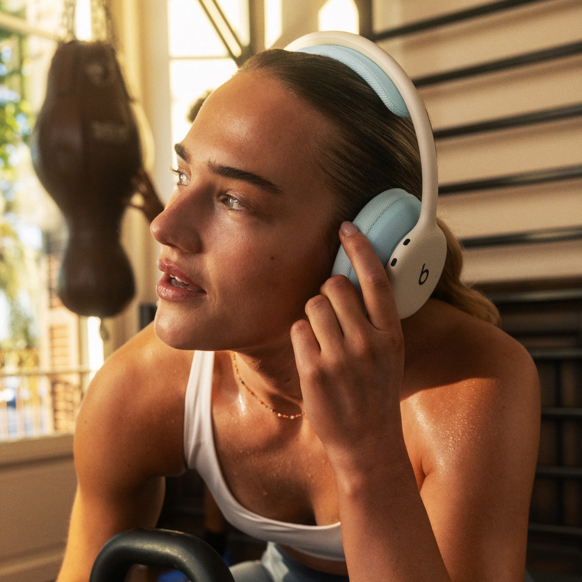 Auriculares over-ear 360 con almohadillas tejidas de alto rendimiento - Nube | Beats