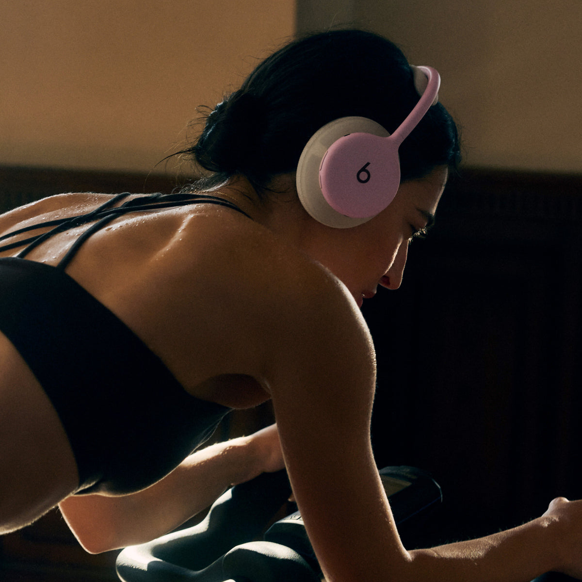 Auriculares over-ear 360 con almohadillas tejidas de alto rendimiento - Rosa | Beats